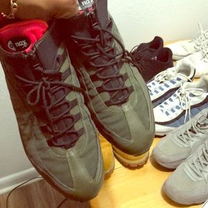 Nike airmax boots